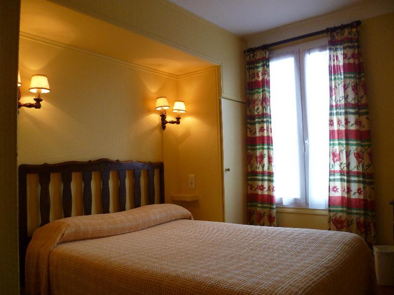 Hotel Pb - Paris-Barcelone Perpignan Bagian luar foto