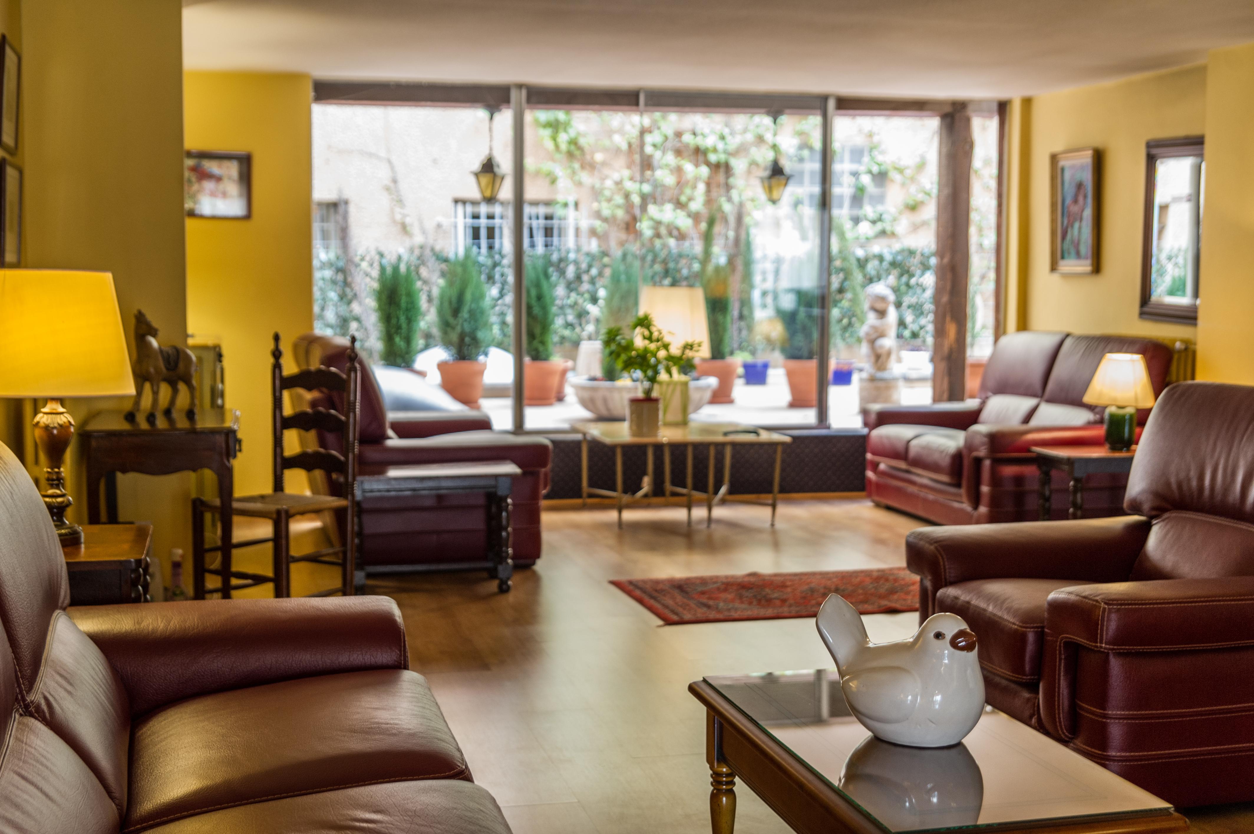 Hotel Pb - Paris-Barcelone Perpignan Bagian luar foto