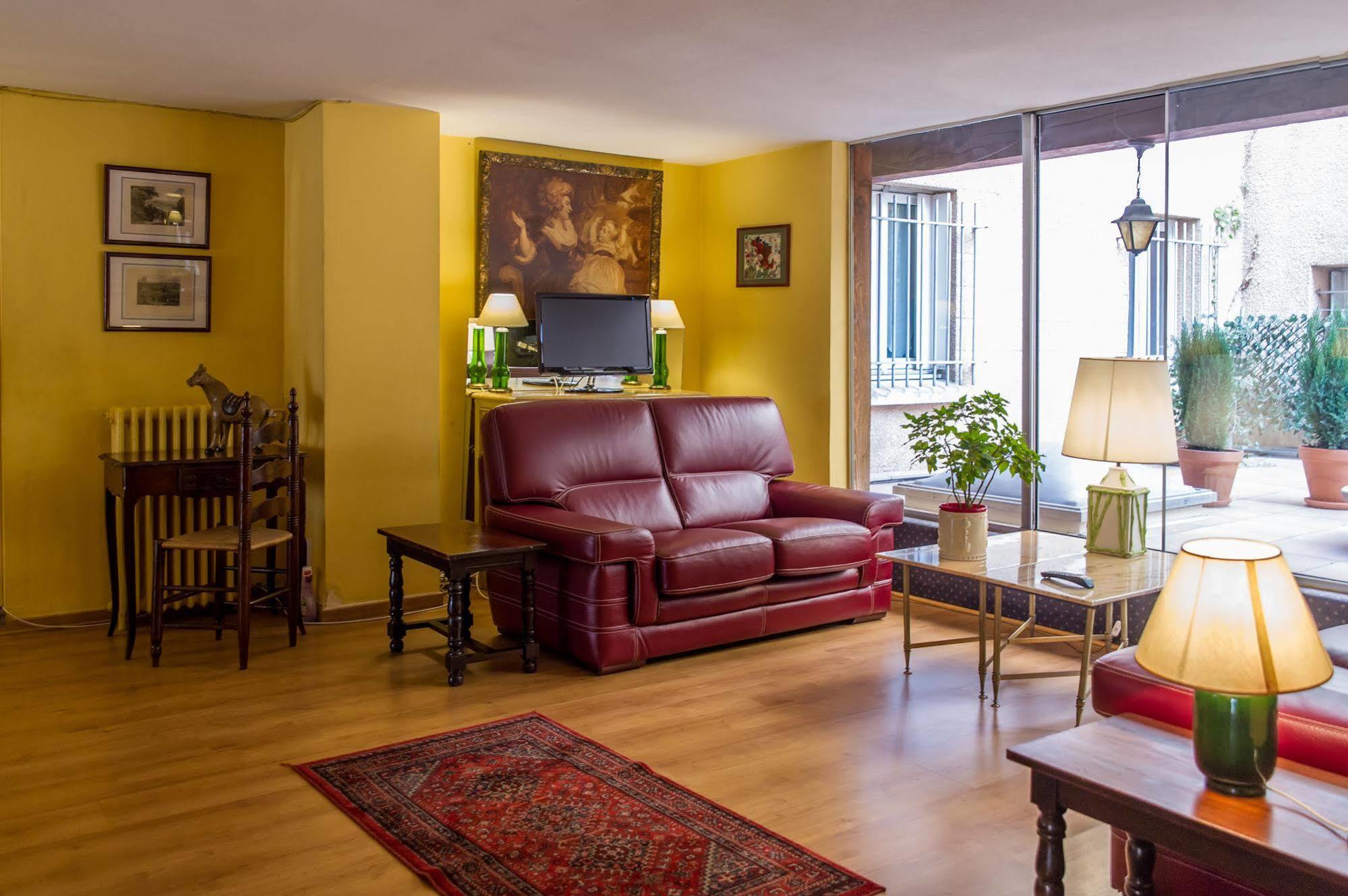 Hotel Pb - Paris-Barcelone Perpignan Bagian luar foto