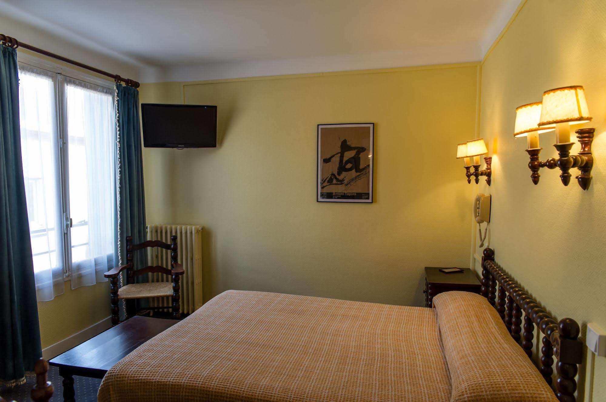 Hotel Pb - Paris-Barcelone Perpignan Bagian luar foto