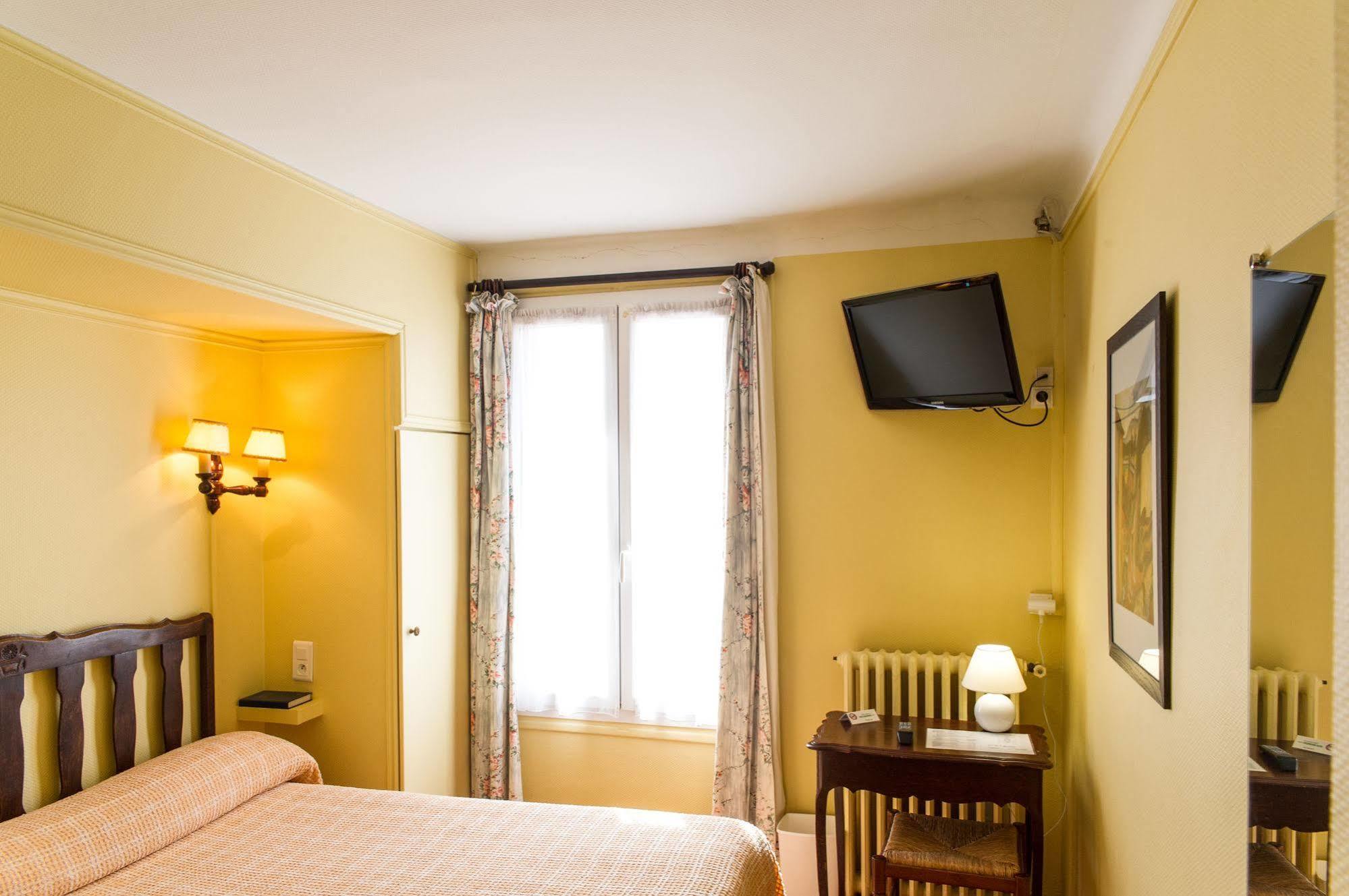 Hotel Pb - Paris-Barcelone Perpignan Bagian luar foto