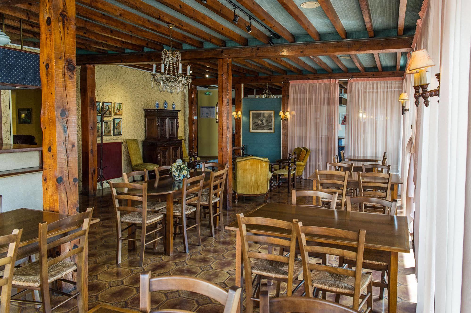 Hotel Pb - Paris-Barcelone Perpignan Bagian luar foto